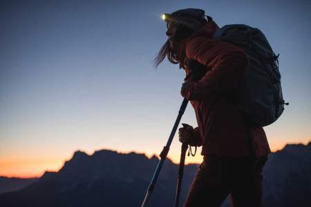 sonnenaufgang-wandern-grubig_c_tvb_tiroler_zugspitz_arena.jpg